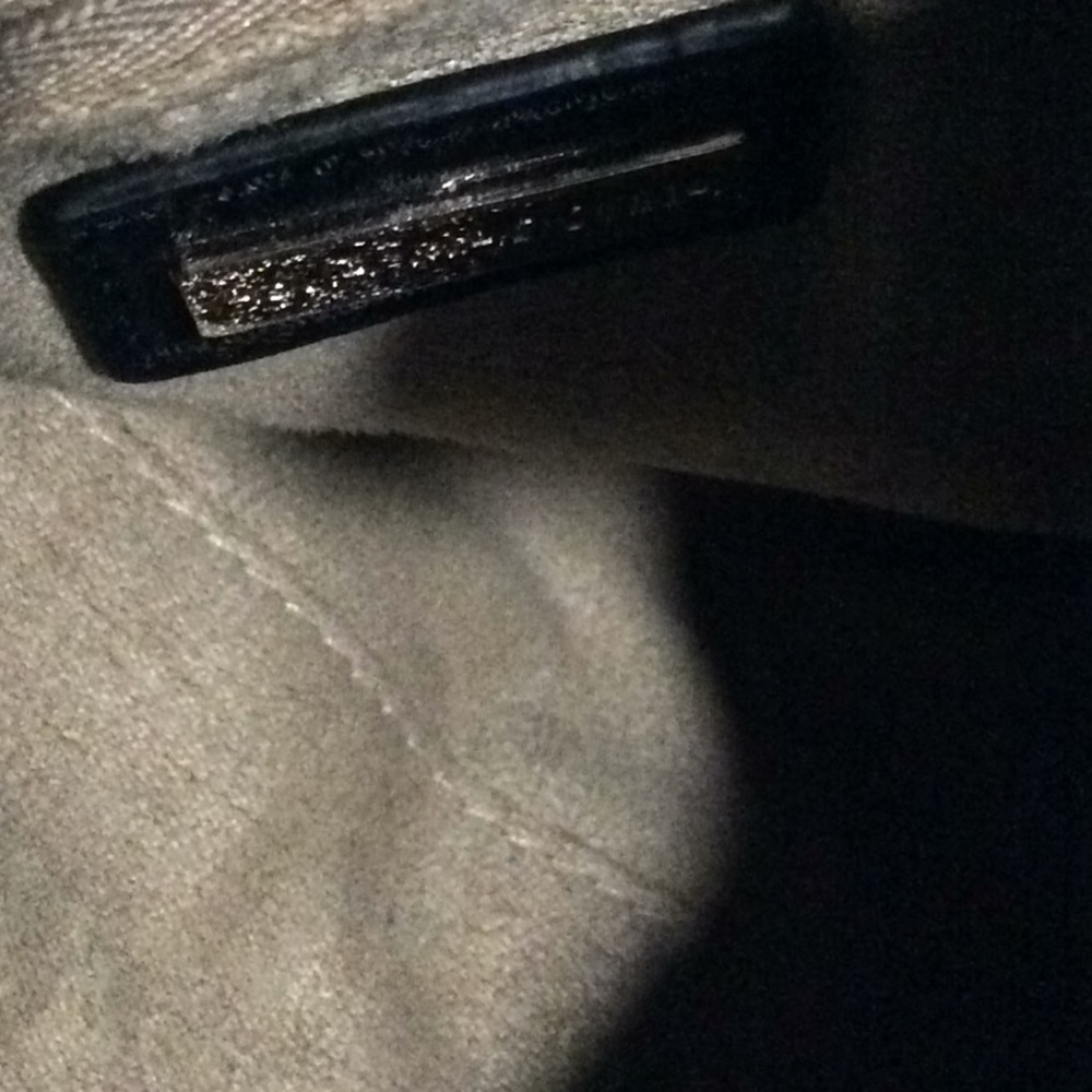 Handbag - Picture 3 of 4